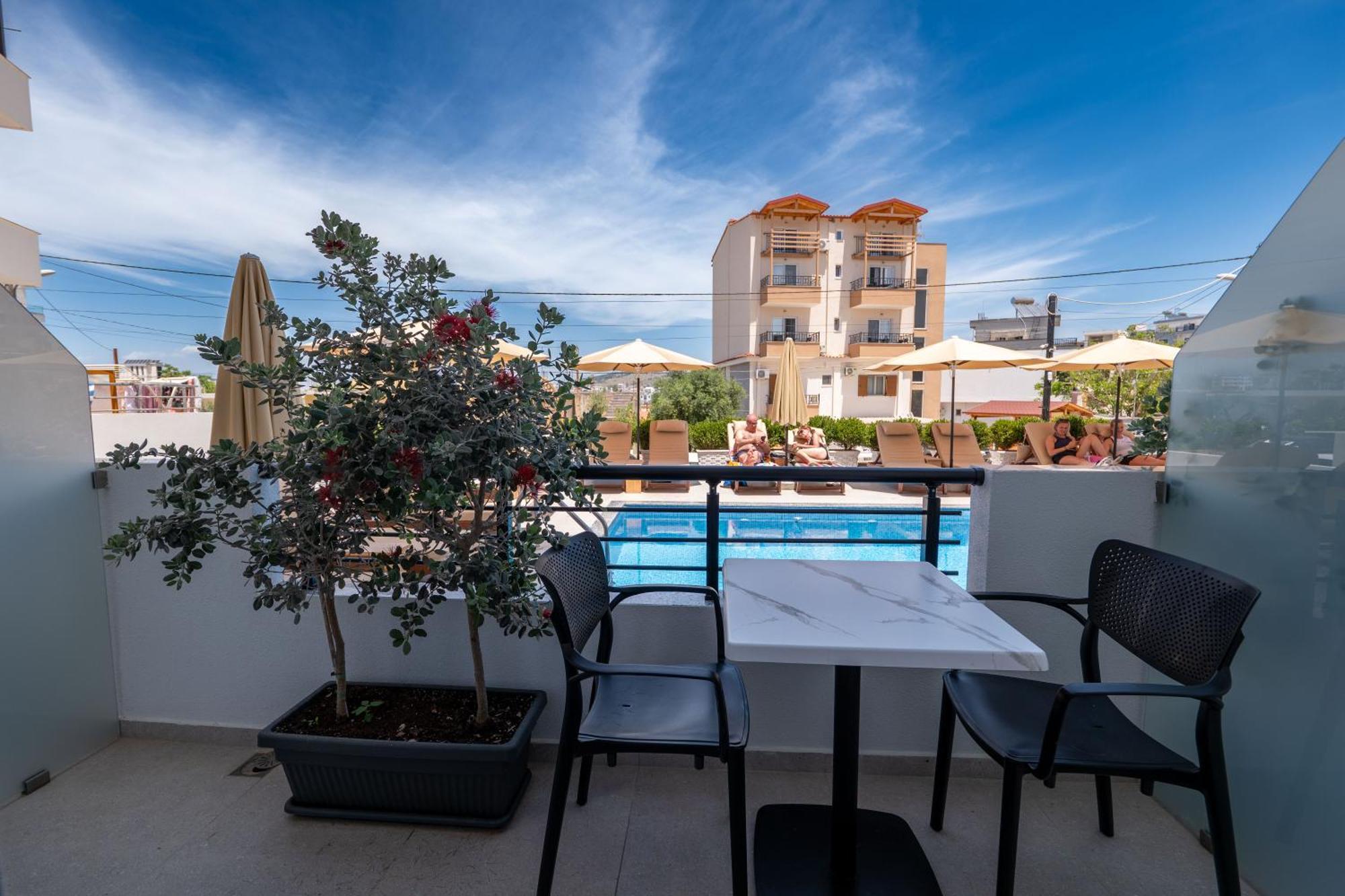 Monel Hotel Ксамил Экстерьер фото