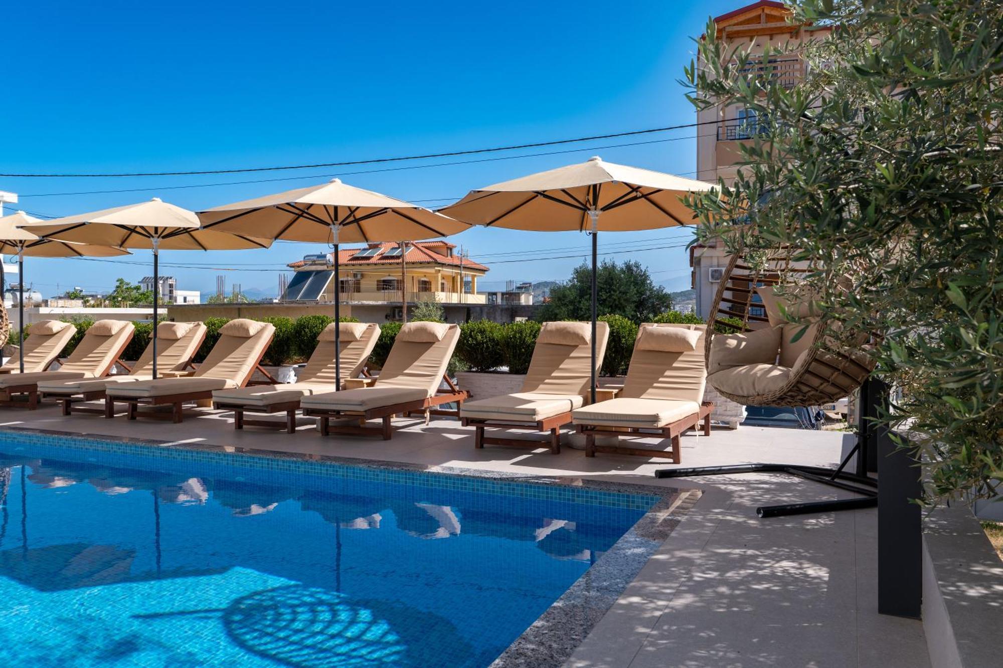 Monel Hotel Ксамил Экстерьер фото