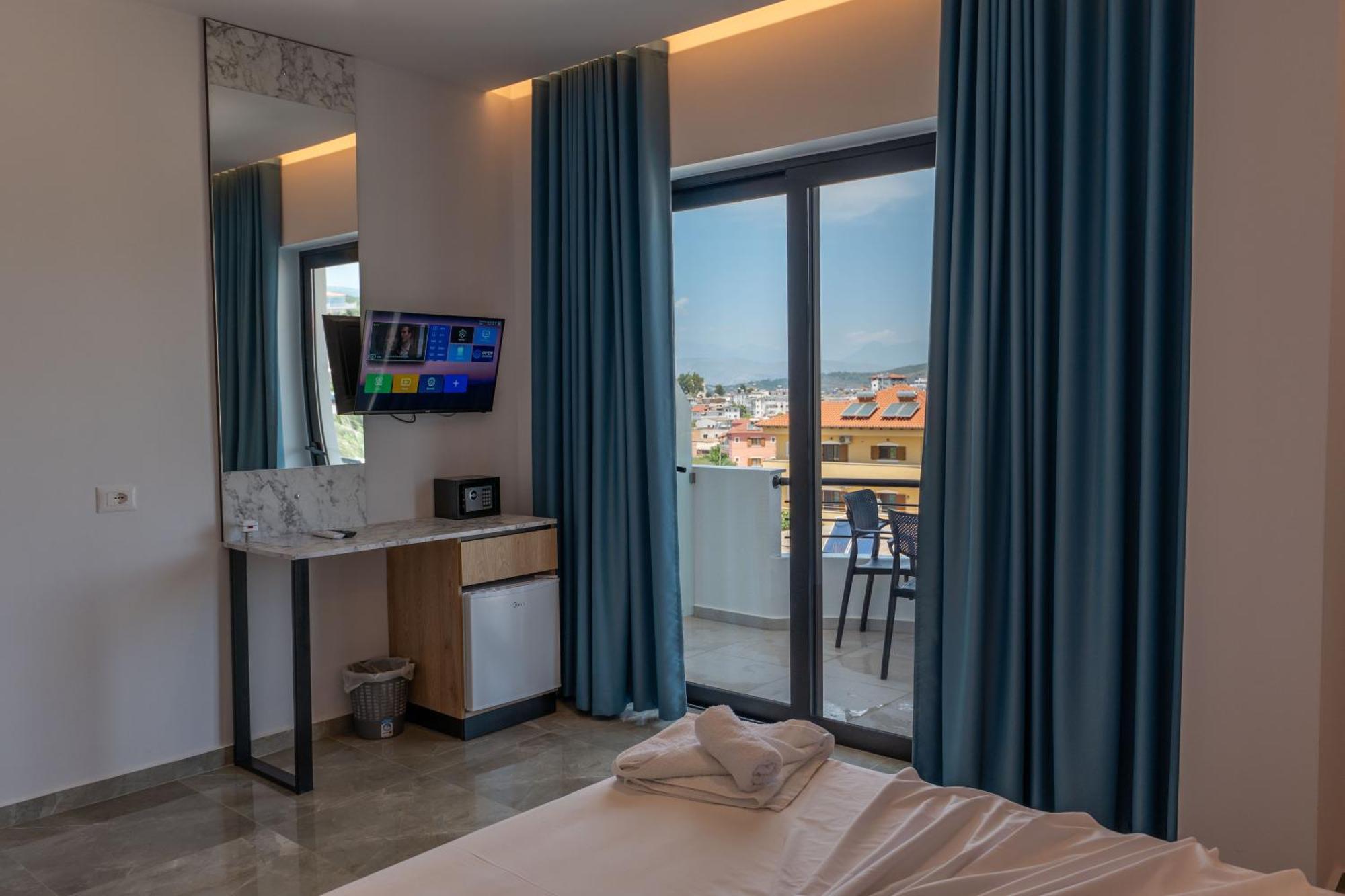 Monel Hotel Ксамил Экстерьер фото