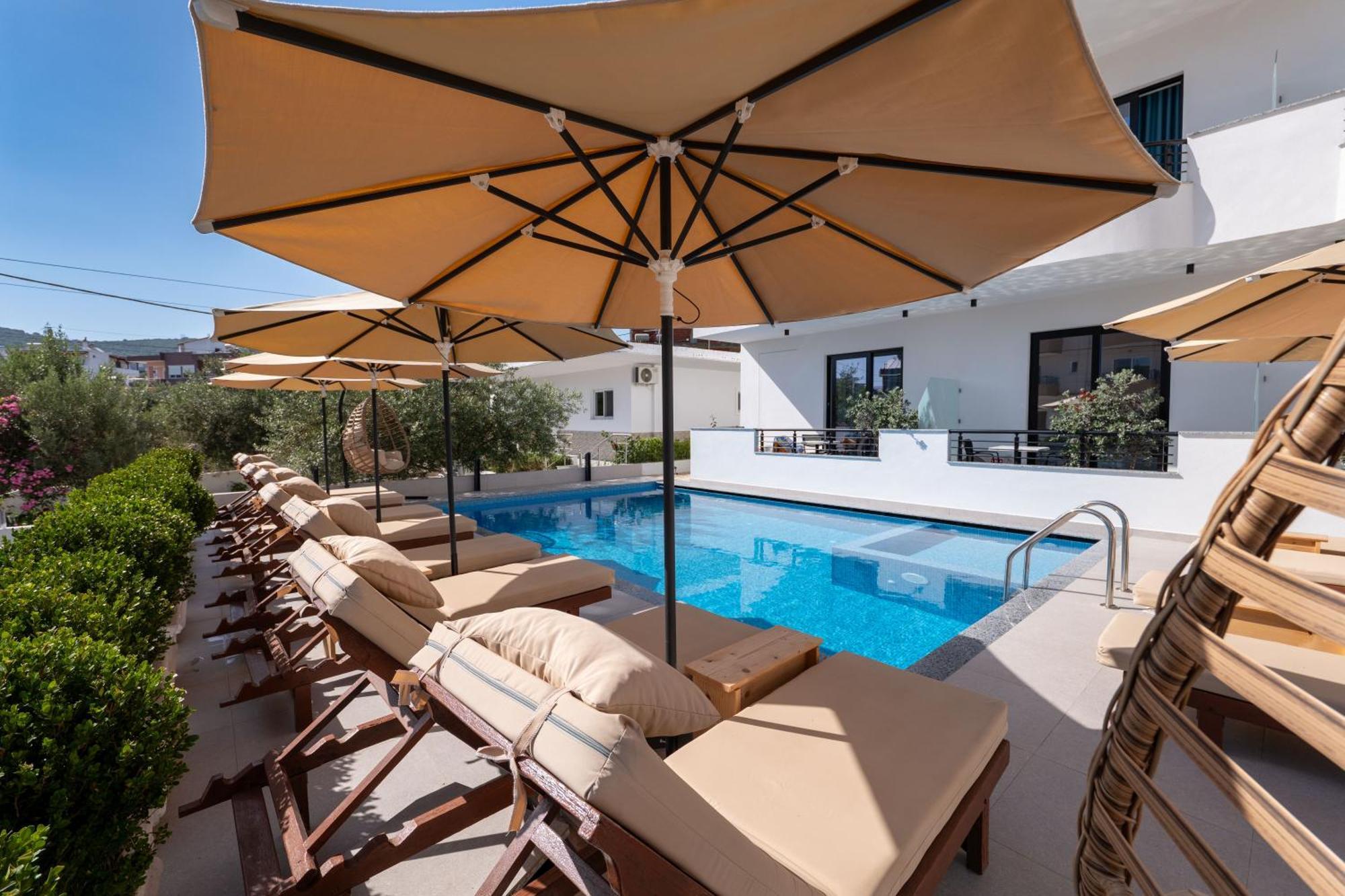 Monel Hotel Ксамил Экстерьер фото