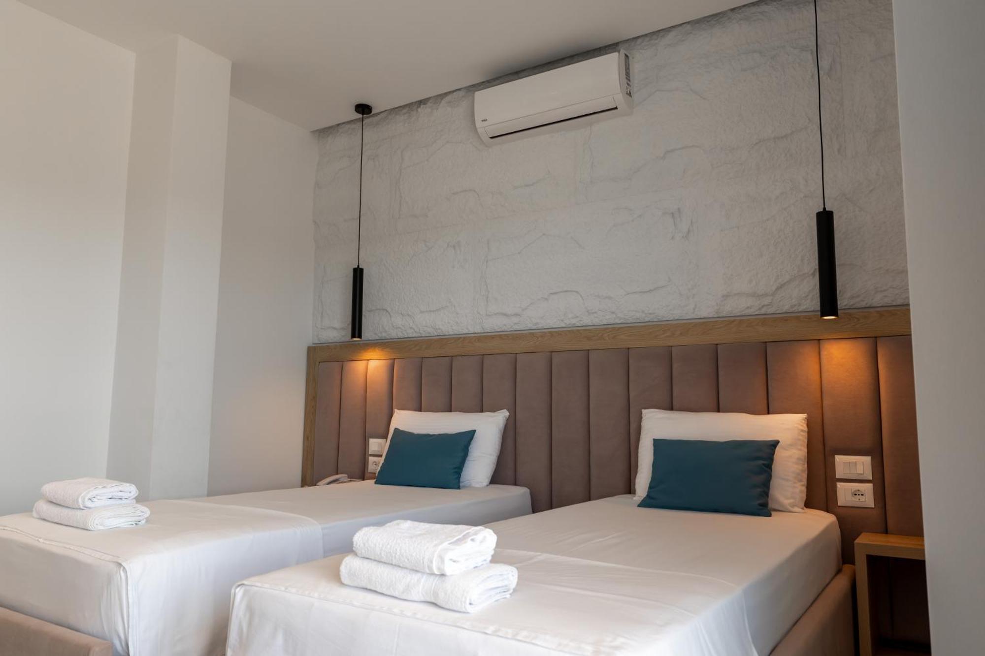 Monel Hotel Ксамил Экстерьер фото