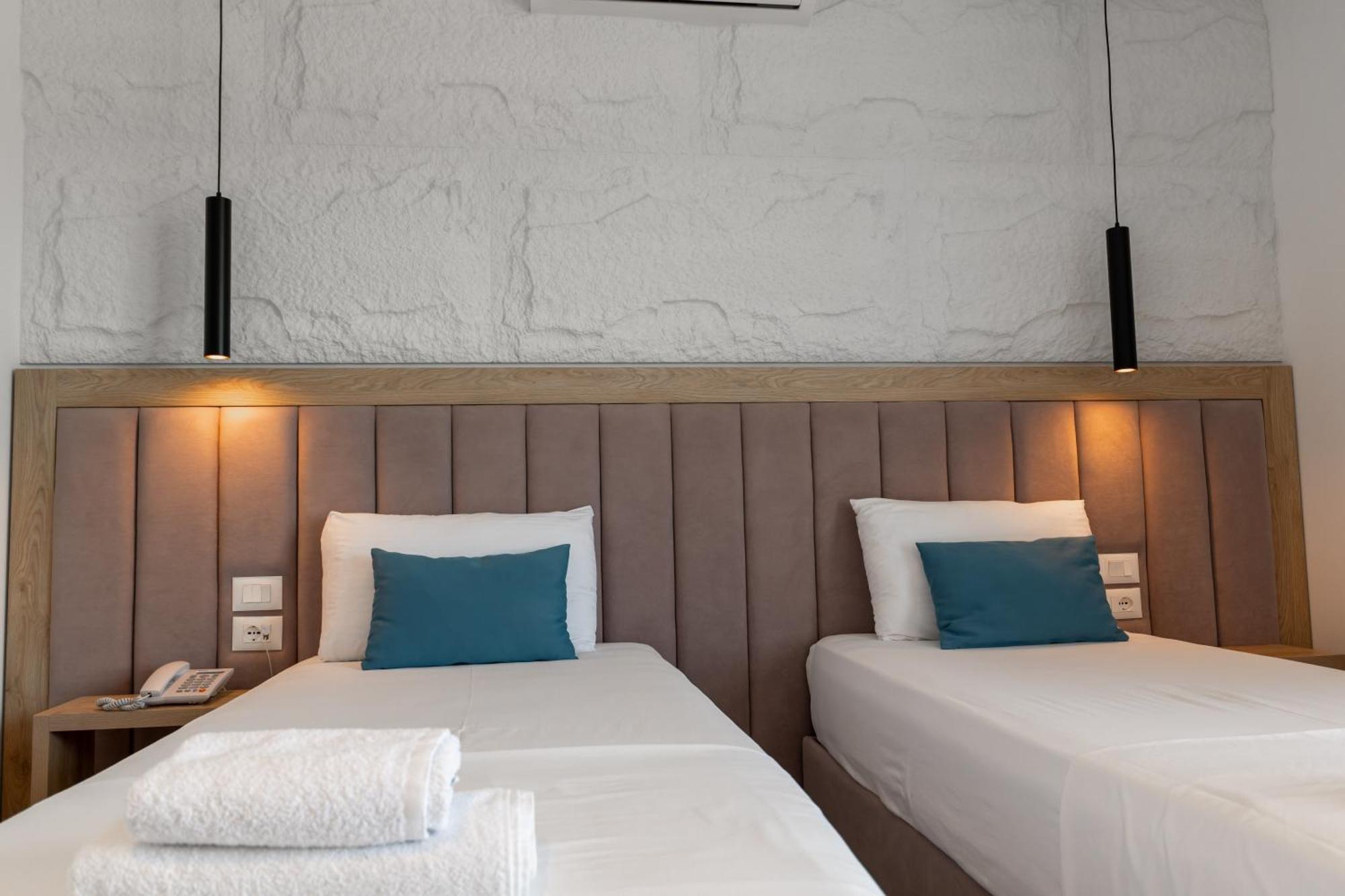 Monel Hotel Ксамил Экстерьер фото
