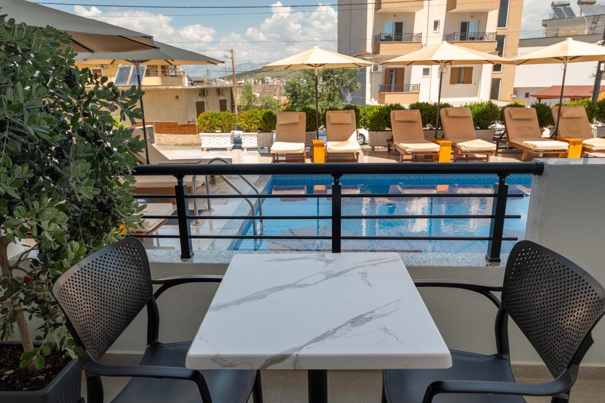 Monel Hotel Ксамил Экстерьер фото